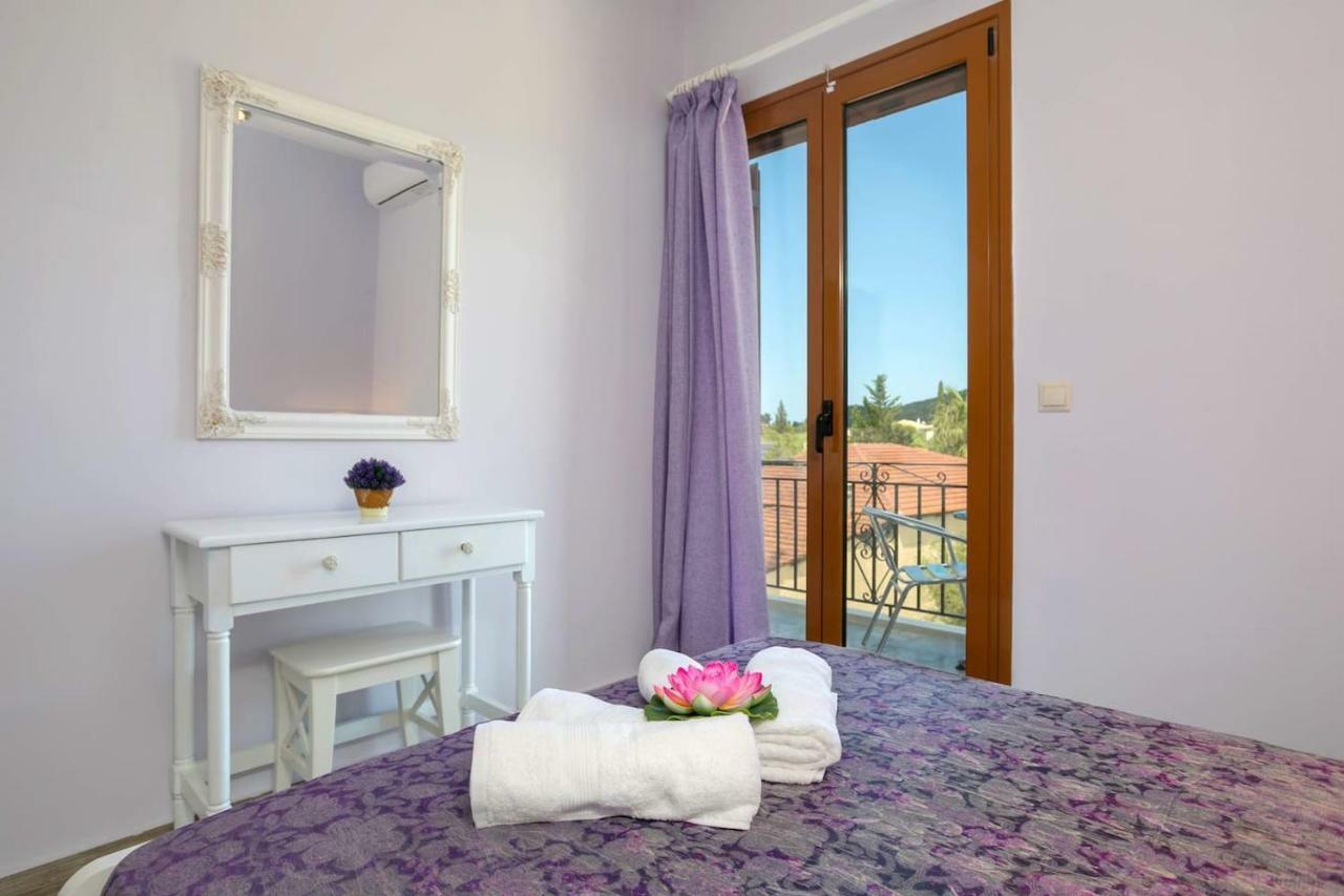 Elena Hara Apartment *